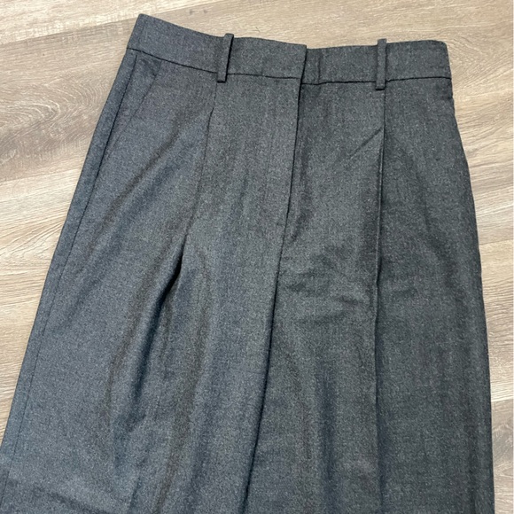 Theory Wide Leg Charcoal Gray Flannel High Waisted Pleat Trouser Pants Size 8 - Picture 4 of 12